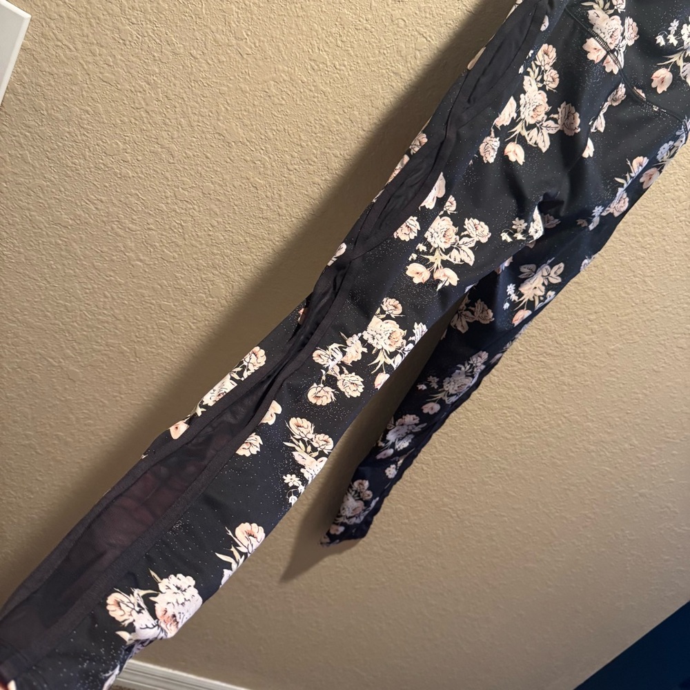 FP Movement by Free People Black and Cream Floral Leggings - Picture 7 of 9